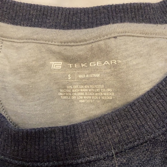 Tek Gear Sweatshirt - Picture 2 of 3